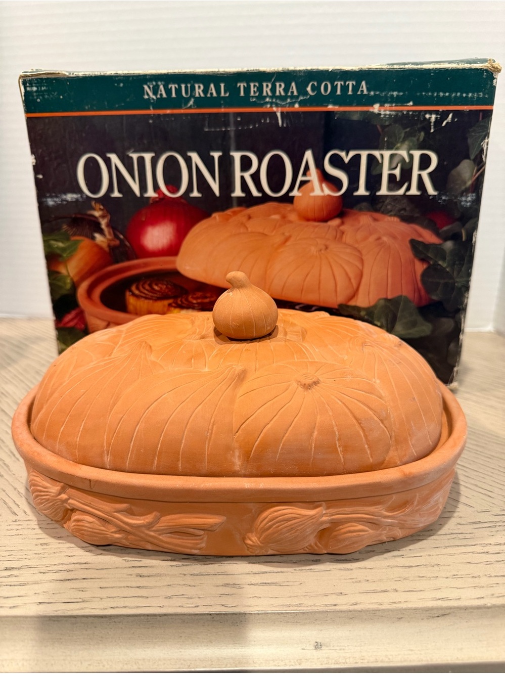 Vintage Terra Cotta Onion Roaster w Lid Boston Warehouse 1994 Clay Baker New
